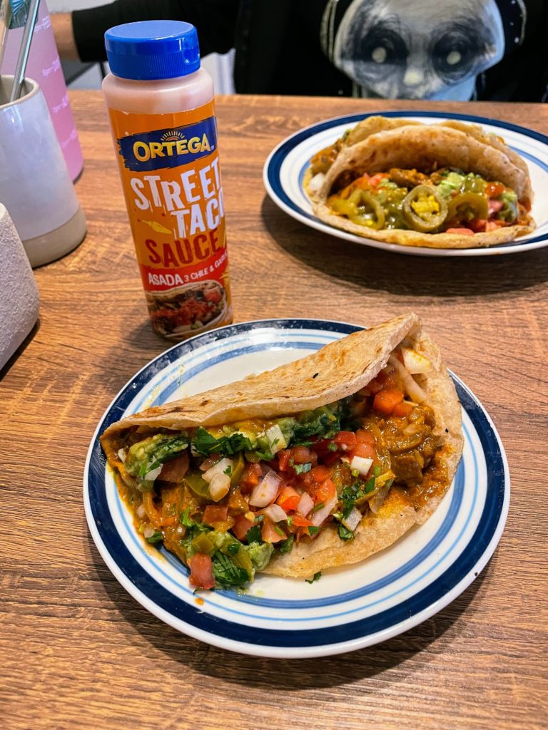 Chicken-tacos-on-a-plate