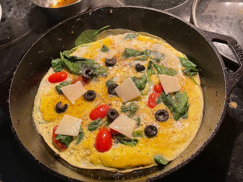 greek-omelette-in-a-pan