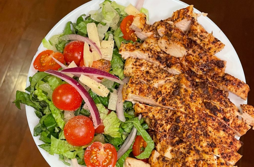 Salad-with-air-fried-chicken